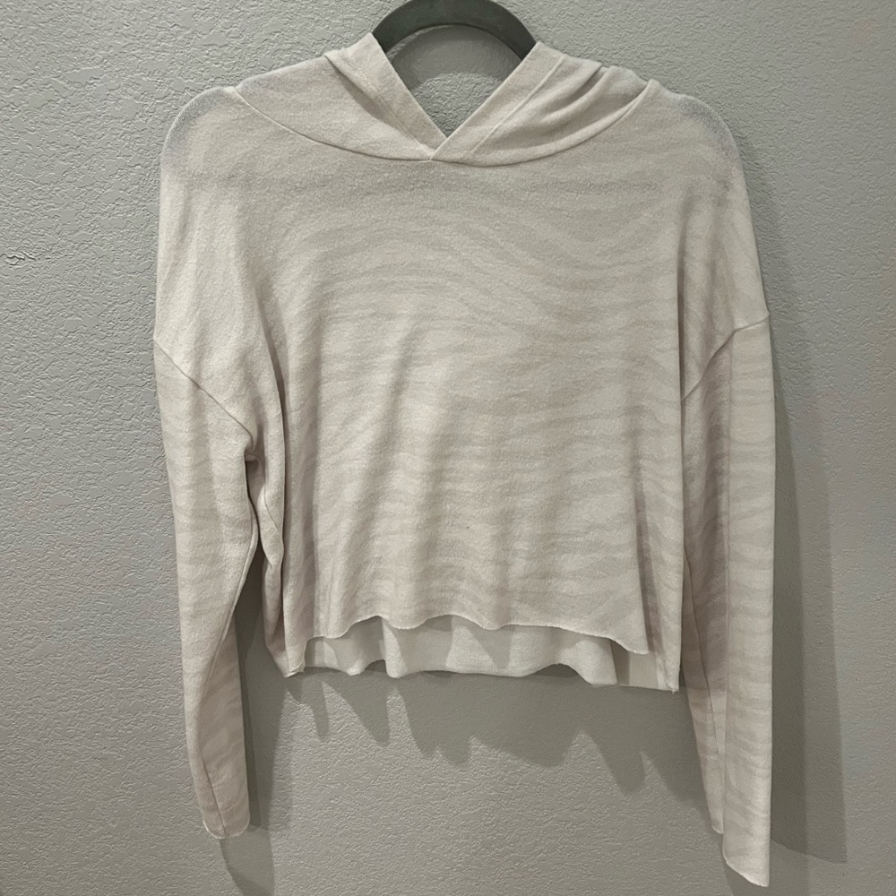 Onzie Zebra Stripped Cropped Hoodie